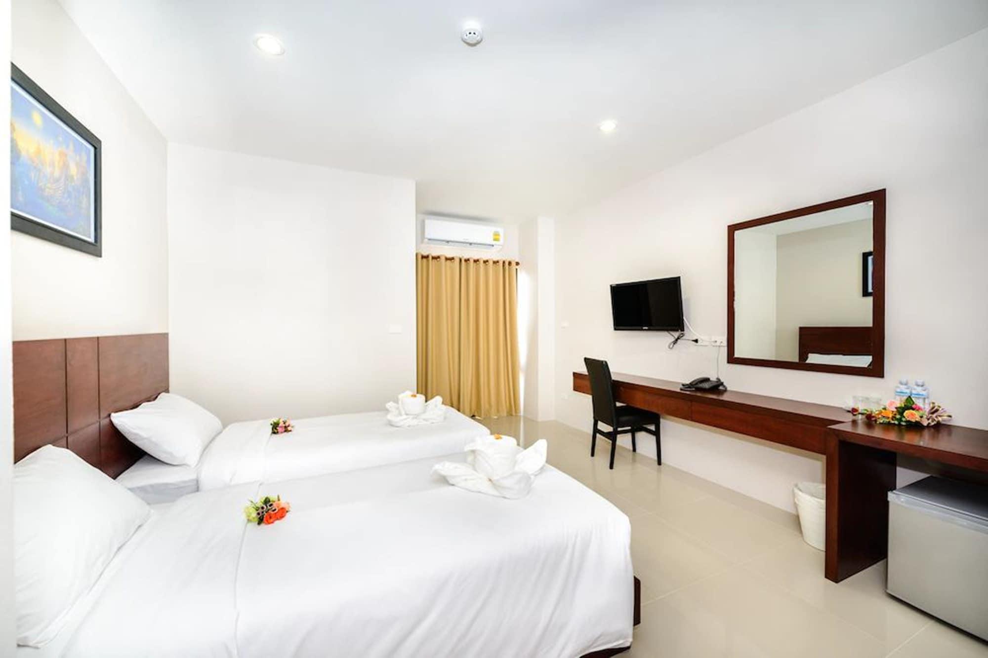 The Topaz Residence Phuket Town Extérieur photo