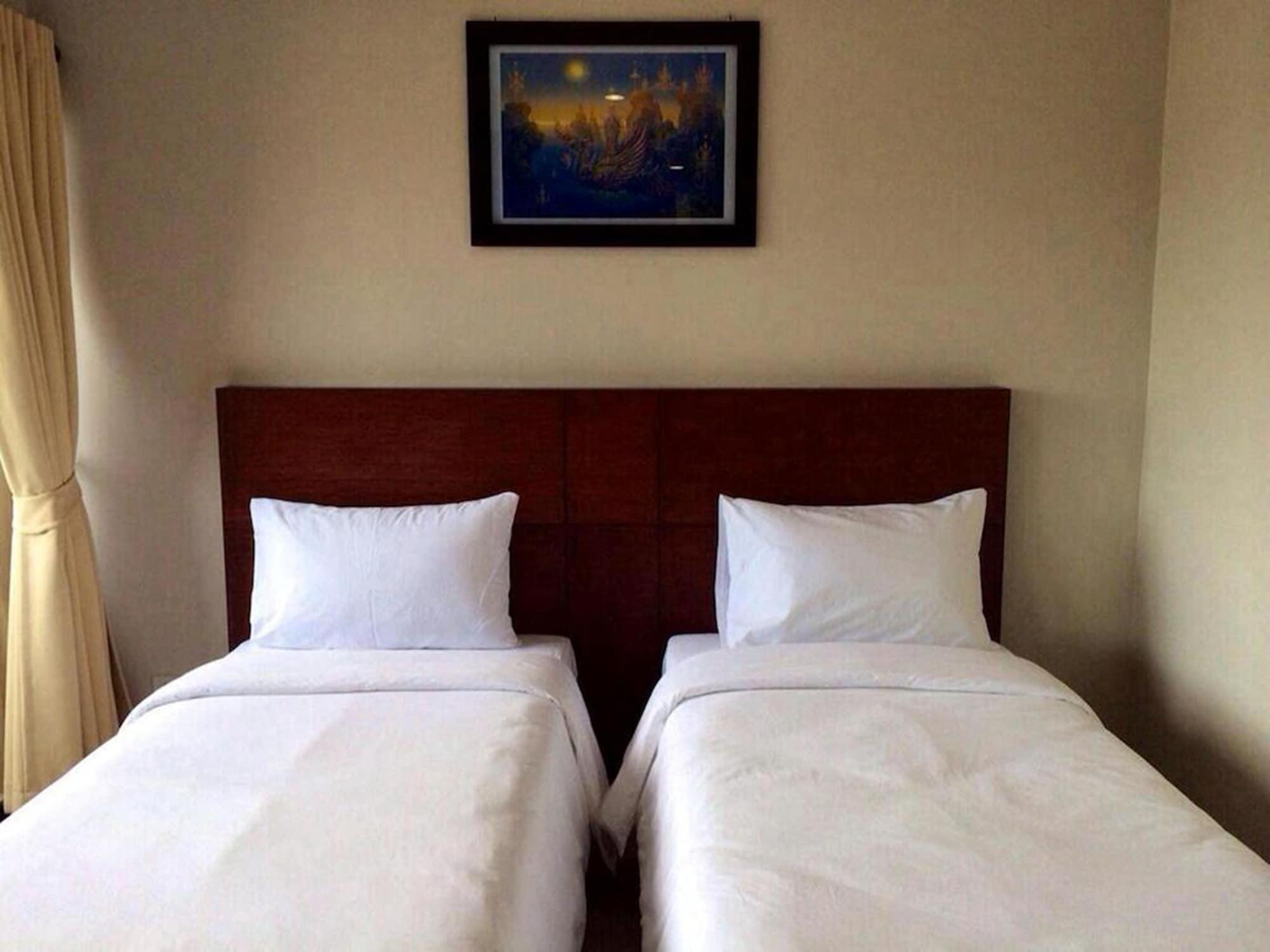The Topaz Residence Phuket Town Extérieur photo