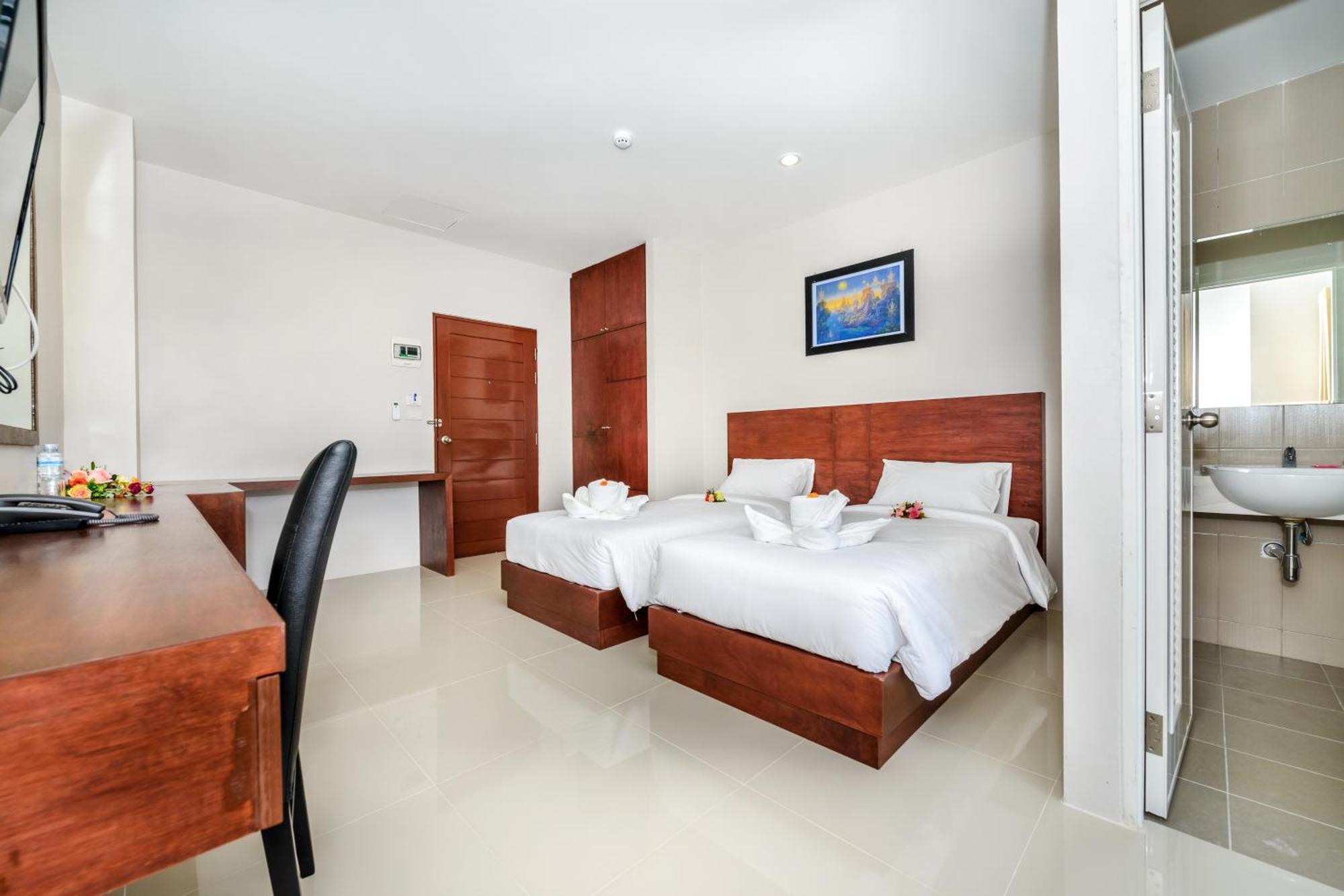 The Topaz Residence Phuket Town Extérieur photo