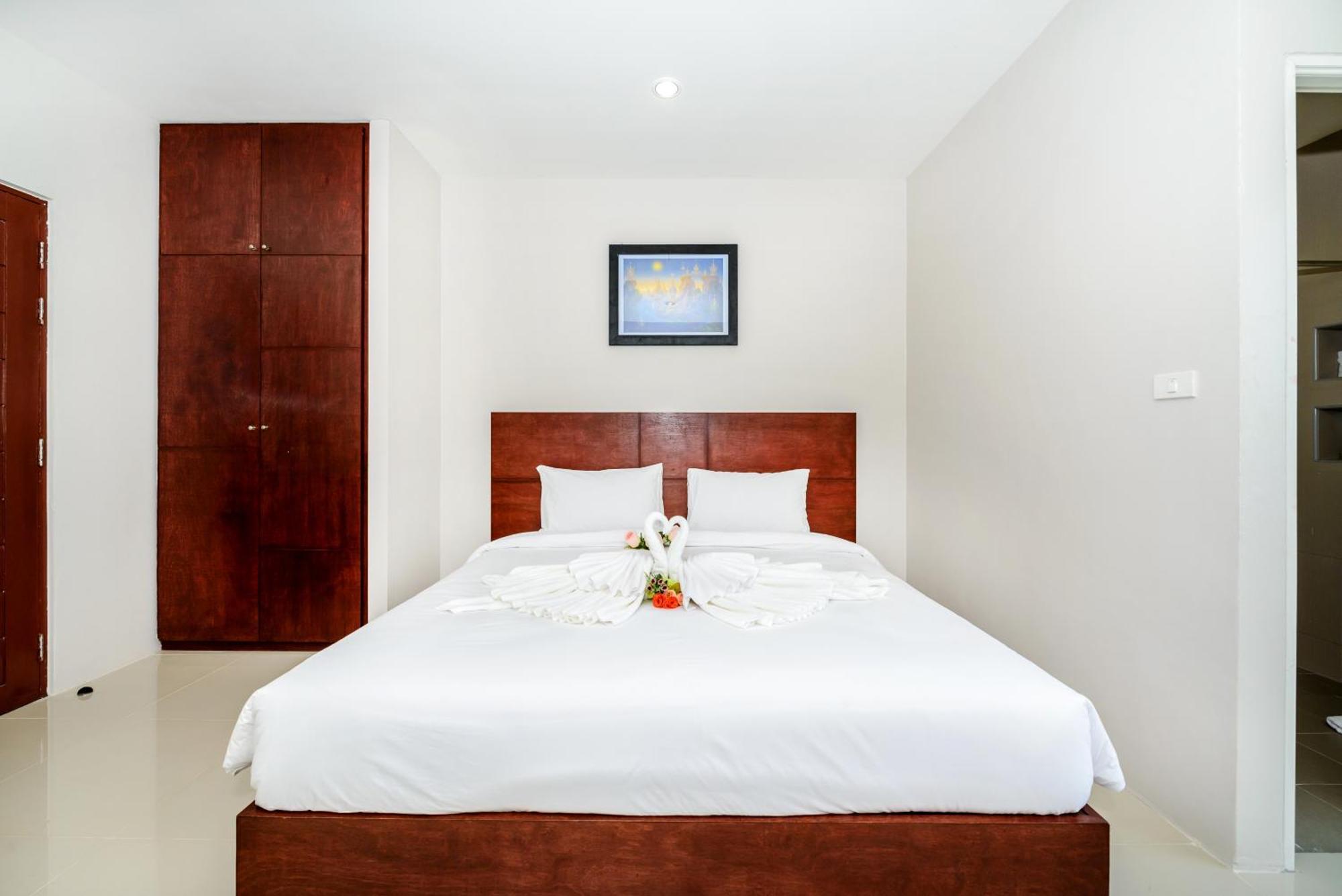 The Topaz Residence Phuket Town Extérieur photo