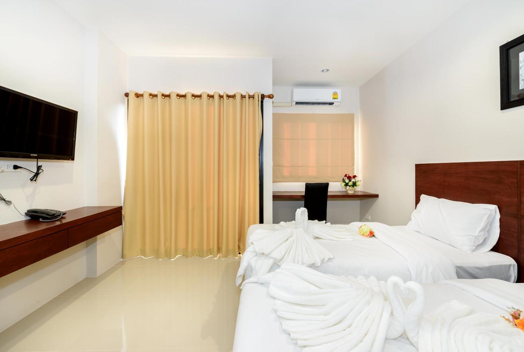 The Topaz Residence Phuket Town Extérieur photo