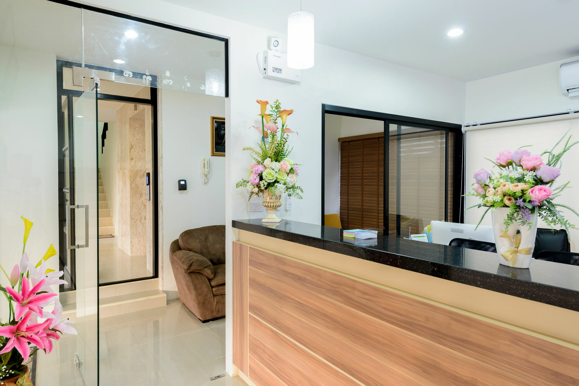 The Topaz Residence Phuket Town Extérieur photo