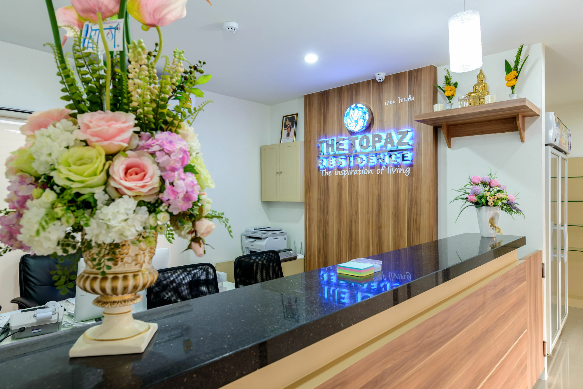 The Topaz Residence Phuket Town Extérieur photo